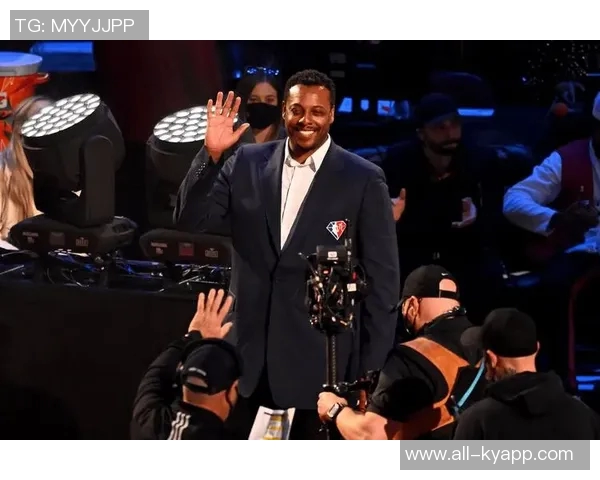 皮尔斯称若帕金斯未伤害能与奥尼尔正面抗衡或助球队夺两冠