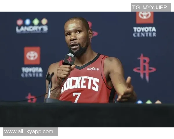 杜兰特赞谢泼德无论首发替补总能把握机会展现实力