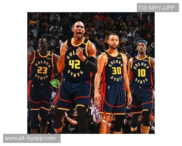 库里巴特勒霍福德齐聚战斗力全开迎战开拓者比赛